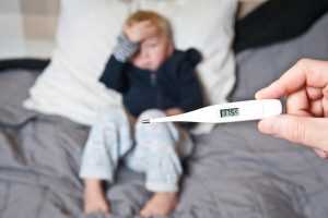Ursachen für einen grippalen Infekt mit Fieber bei Kindern